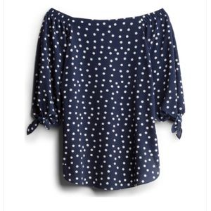 Off the shoulder top - Small